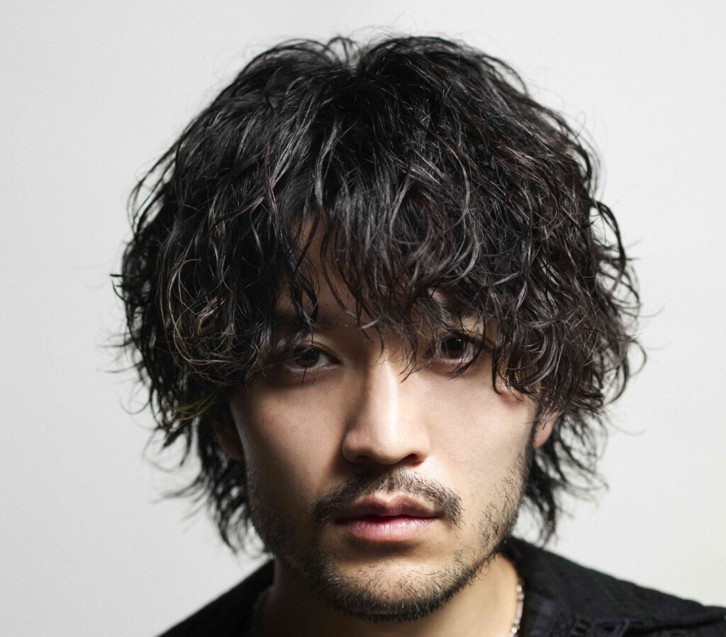 パーマの名手・貴龍さんが指南。これから挑戦したいパーマ【vol.2 layer wolf × kink perm】