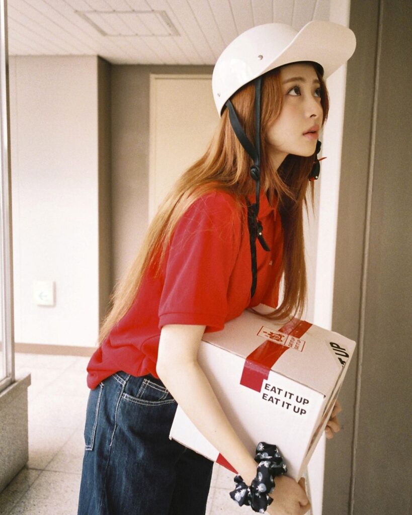 르세라핌 SPAGHETTI 콘셉트 포토 B 허윤진 S 819x1024