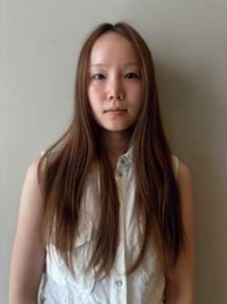 小園彩音　STRAMA