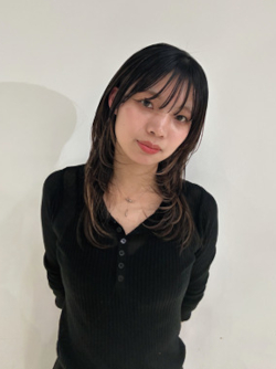 小園彩音　STRAMA