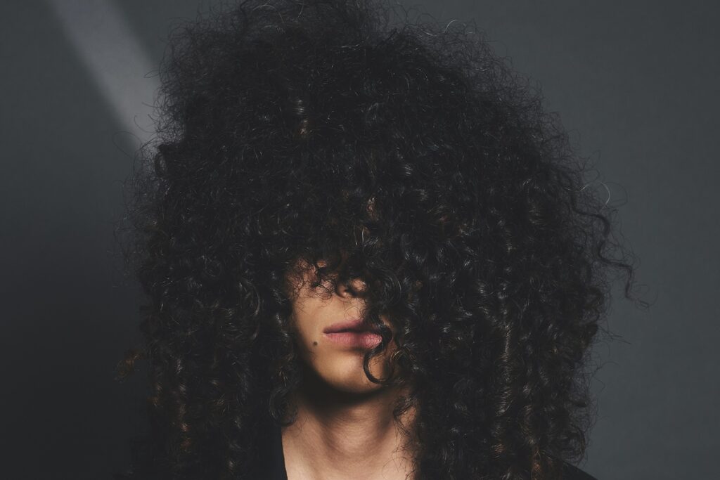 ネクストトレンドスタイル⑳「ボリューミーなハードパーマで視線を独り占め」