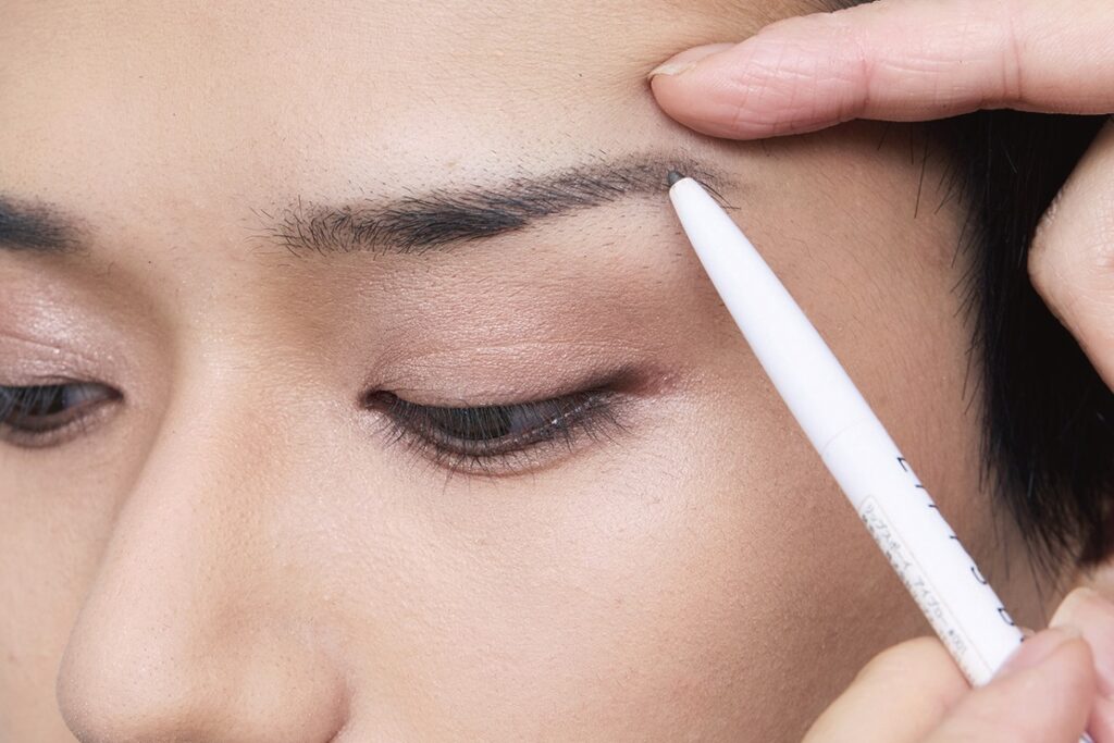 ヘアとメイクで憧れのあの人になる！ 平成のモテメン水嶋ヒロ風メイク