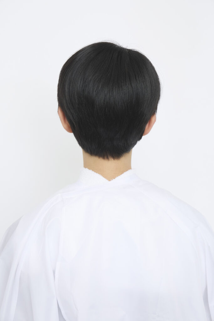 251202 0004 683x1024