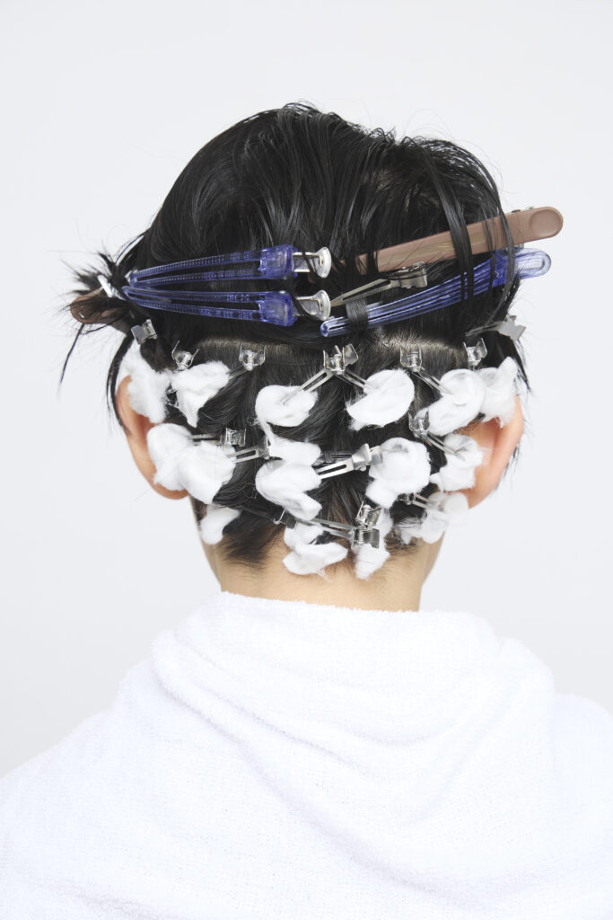 251202 0013 683x1024