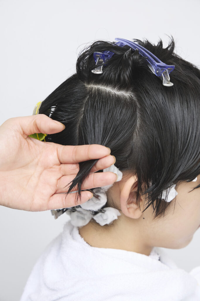 251202 0016 1 683x1024