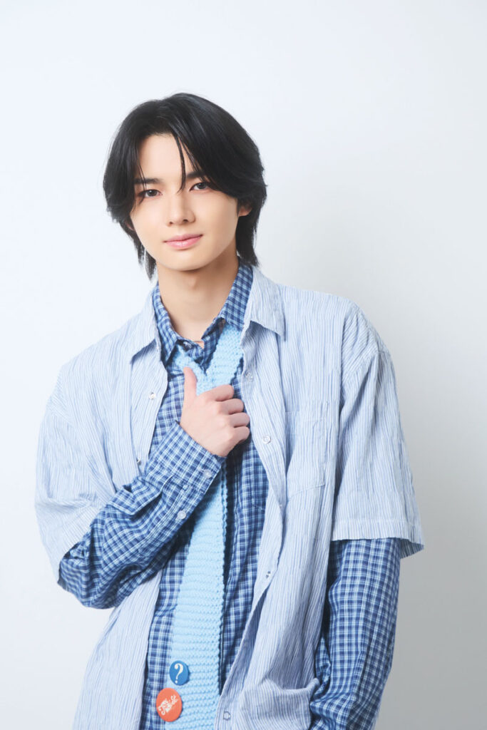 251210 0042 683x1024