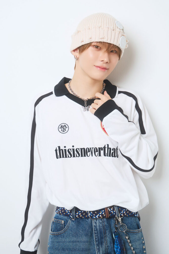 251210 0544 683x1024