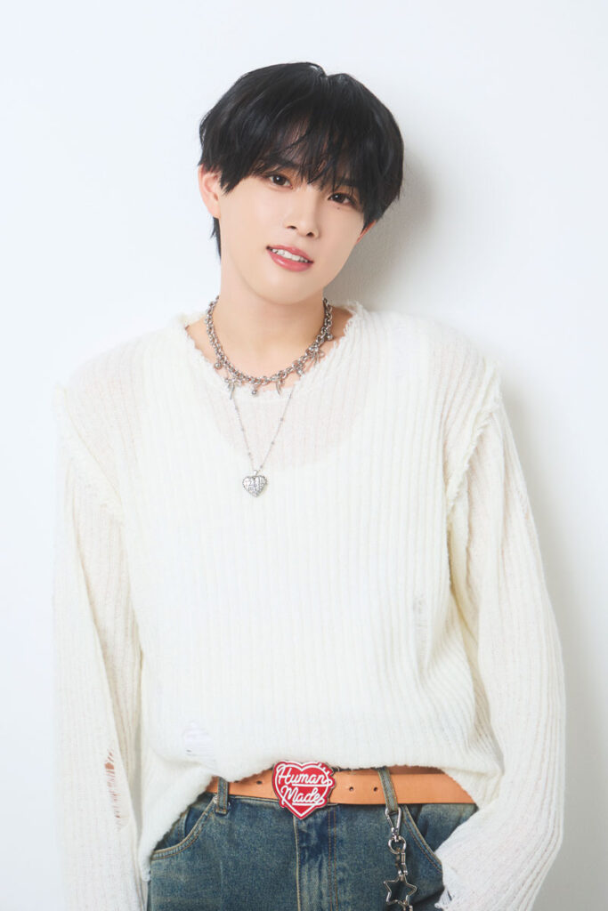 251210 0771 683x1024