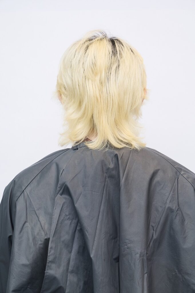 251216 0004 682x1024