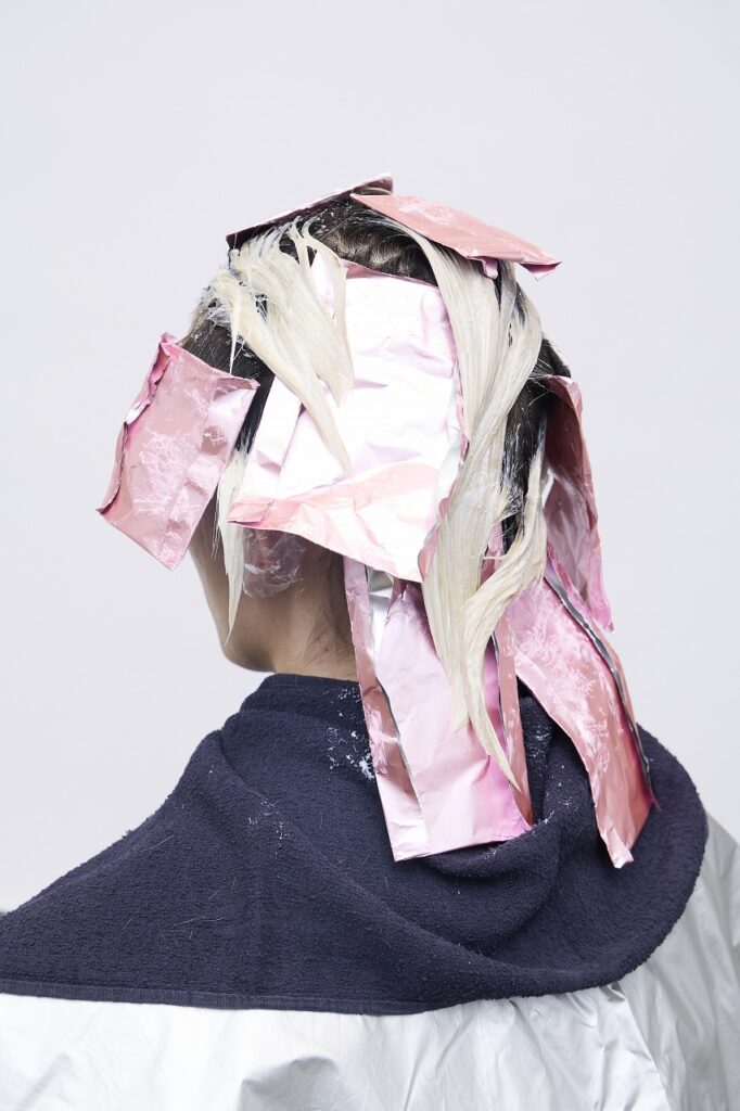 251216 0024 682x1024