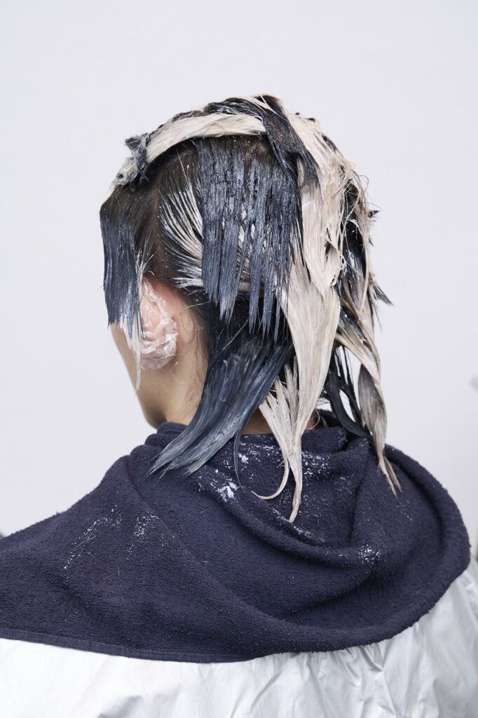 251216 0025 682x1024