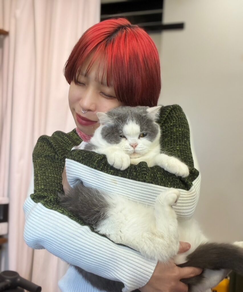 “理美容師とモフモフ家族”niko hair氏川りの&4匹の猫たち編Vol.2