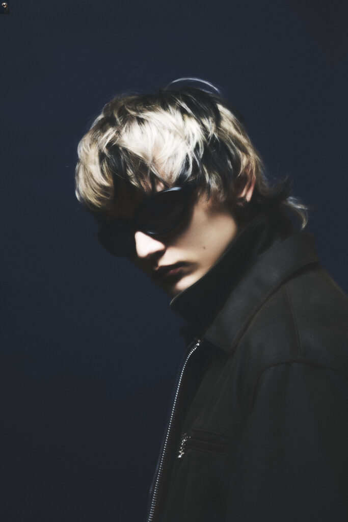 251216 0320 683x1024