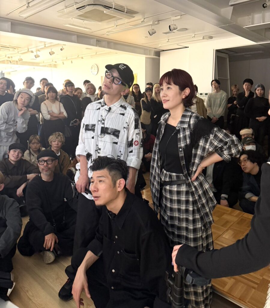 S 49373220 0 899x1024