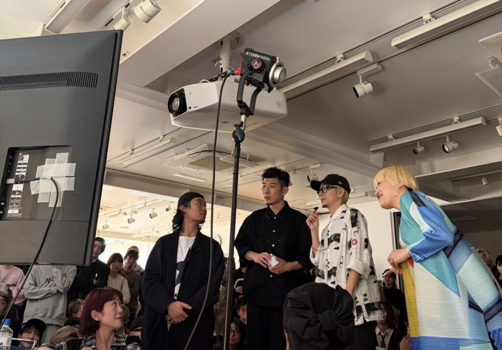 web S 49373219 0 1024x714