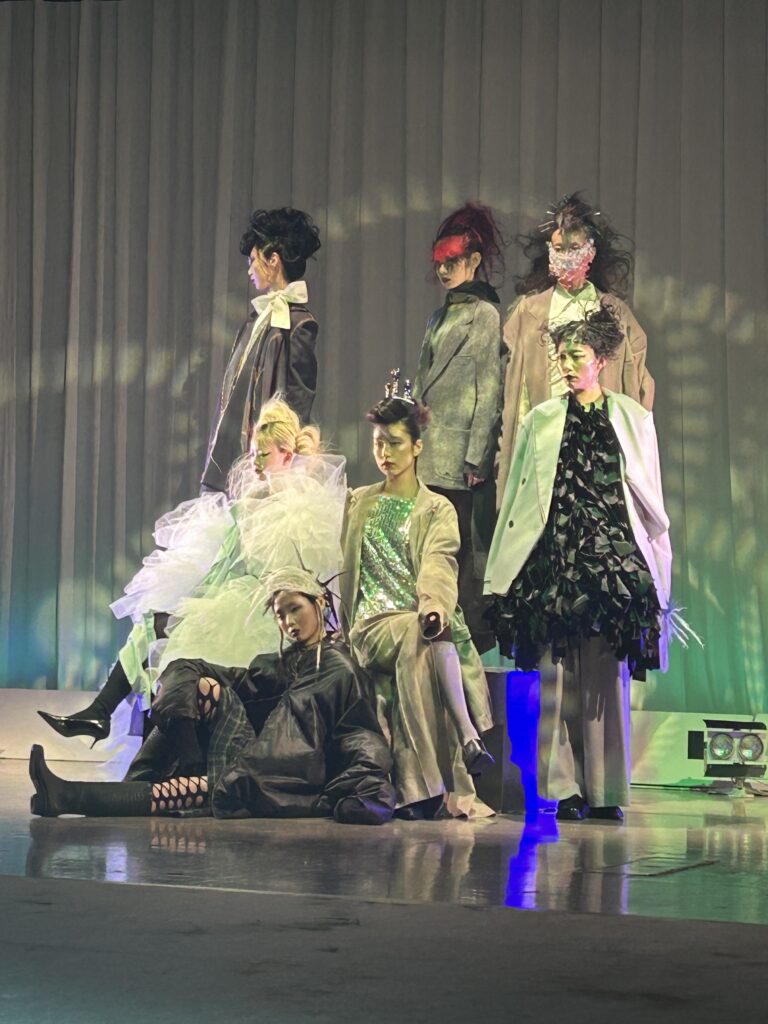 5 Avant Garde Fumony 768x1024