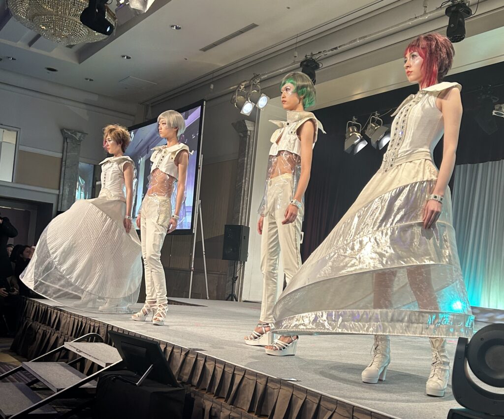 RE WHITE 5194  1 1024x852