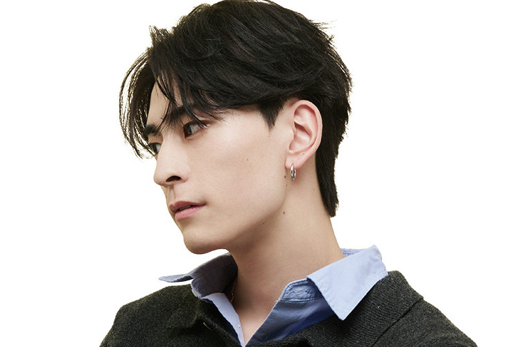 春のフレッシュ2WAYヘア no.06「OFF Style：ドライな質感のフェザーパーマで春風を感じる毛先に」