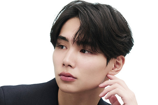 春のフレッシュ2WAYヘア no.09「ON style：ビジネスシーンにも抜け感を作るシースルーバング」