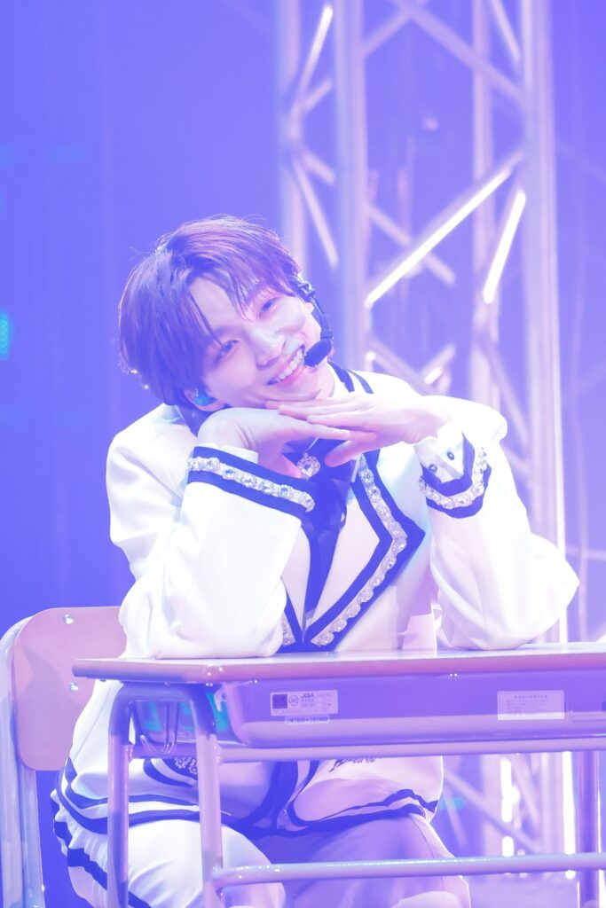 志賀李玖 S 683x1024