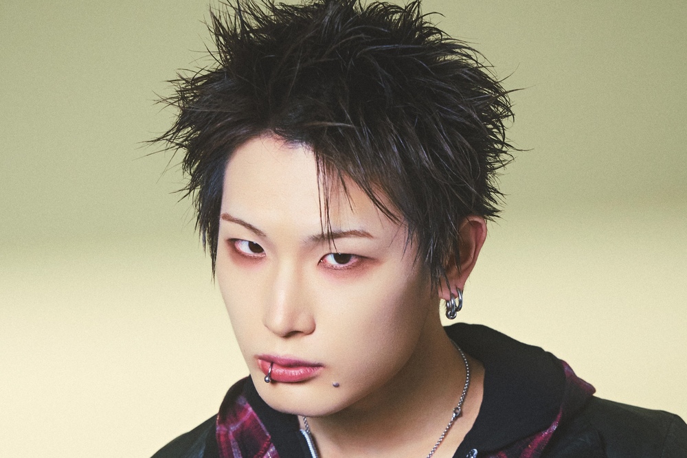 2000sSWAG 13「00sのロック魂を現代に。変幻自在な外国人風ショート。」