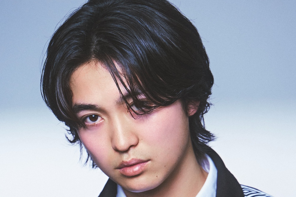 2000sSWAG 08「2000年代の質感を今に昇華。ラフなハネ感のミディアムヘア。」