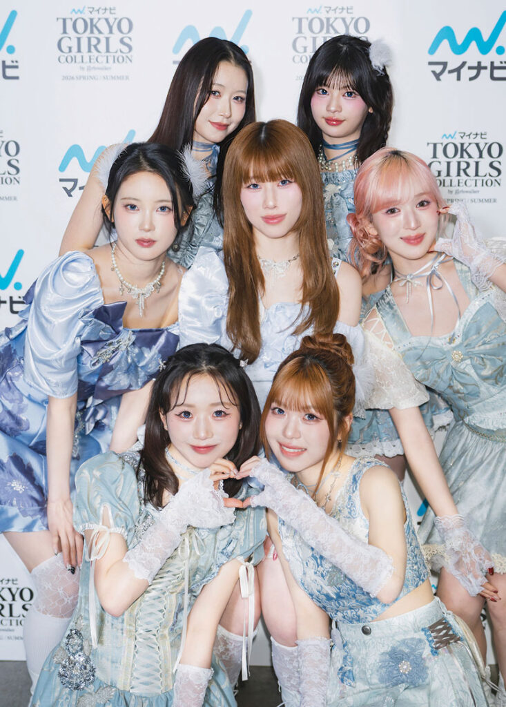 DSC0455 733x1024