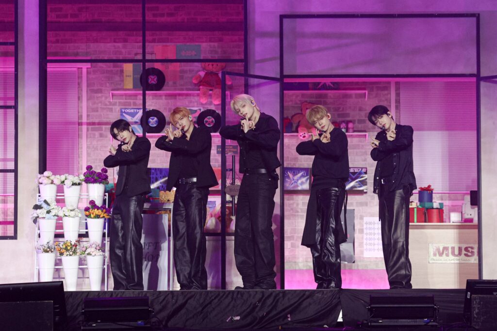 TXT 01 STAGE S 1024x683