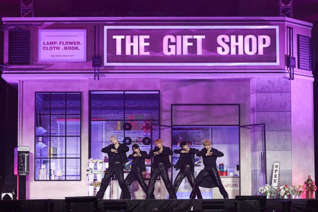 TXT 02 STAGE S 1024x683