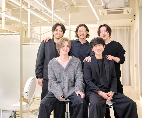 COA×KINUJO Sapphire Straight Pro　仕上がり、時短、再現性、すべてが変わる　美容師が本気でつくったプロ用ストレートアイロン
