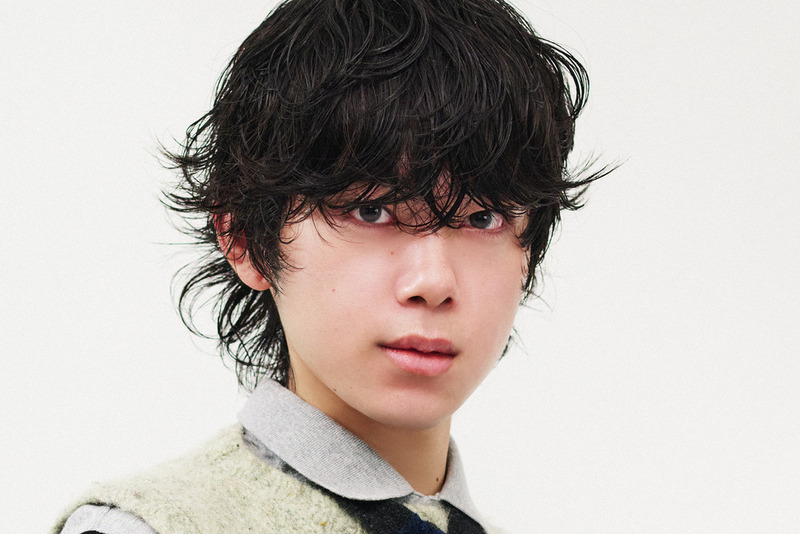 20代スタイリストが提案する最旬ヘア 02「英国少年をイメージしたファッションに溶け込むリラックスパーマ」