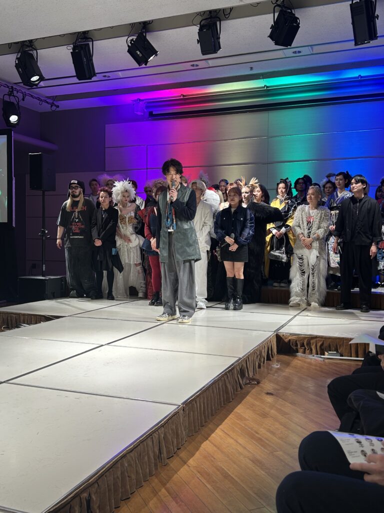 エンディング  768x1024