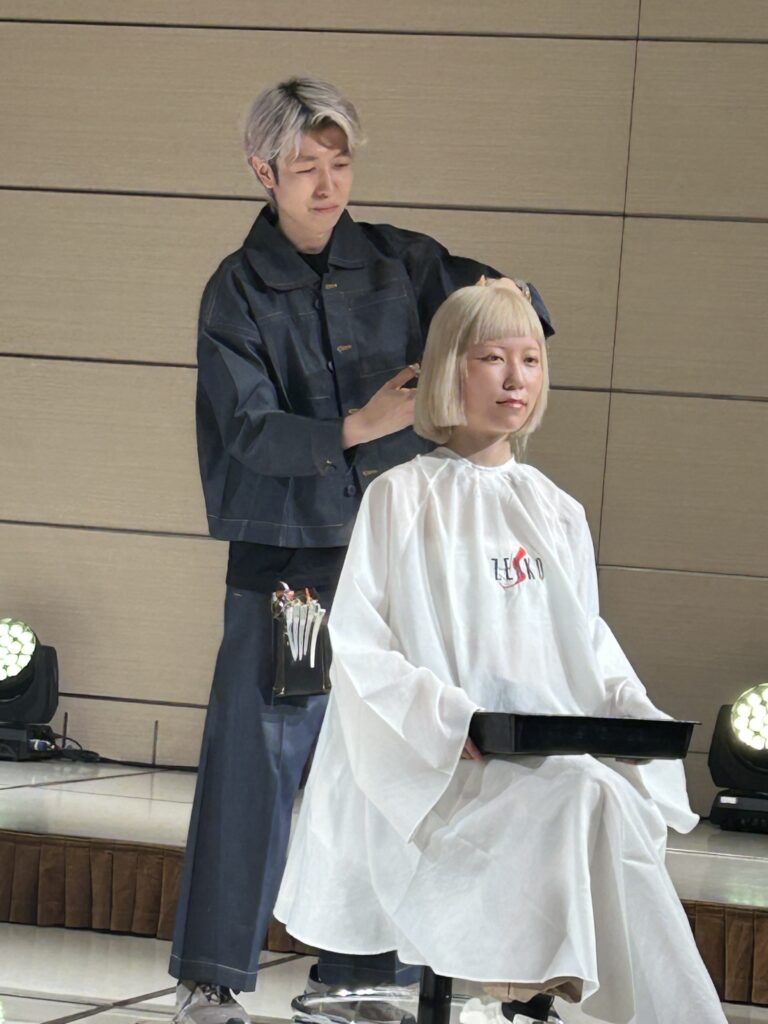 差し替え 768x1024