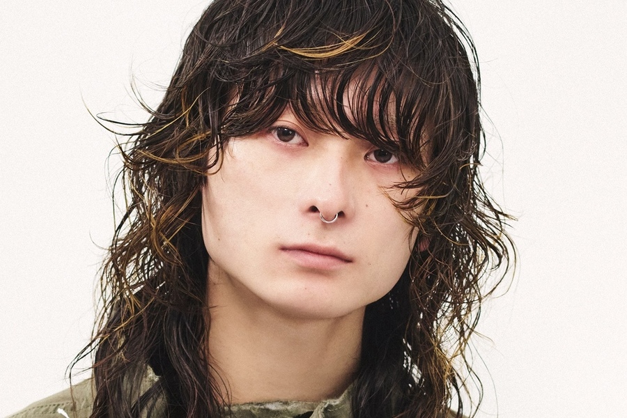 20代スタイリストが提案する最旬ヘア 08「Y2Kを今っぽく落とし込むなら、重×軽アンバランスがいい」