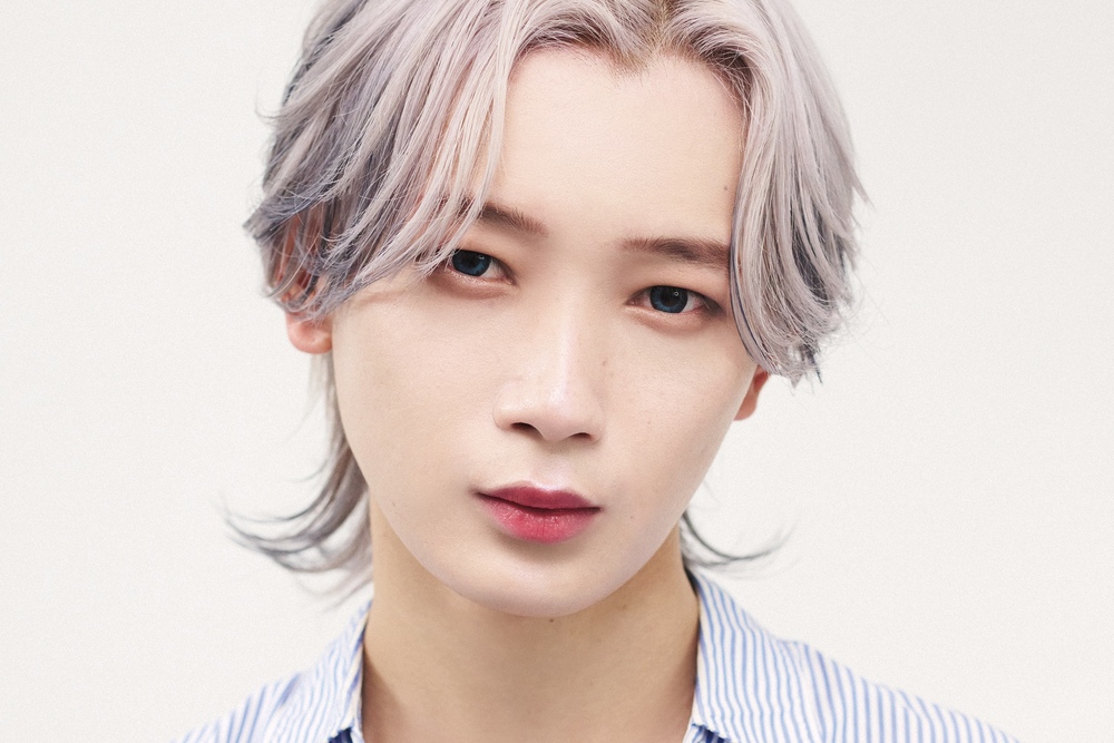 20代スタイリストが提案する最旬ヘア 21「ホワイトシルバー×寒色エンドカラーで爽やかハイトーン」
