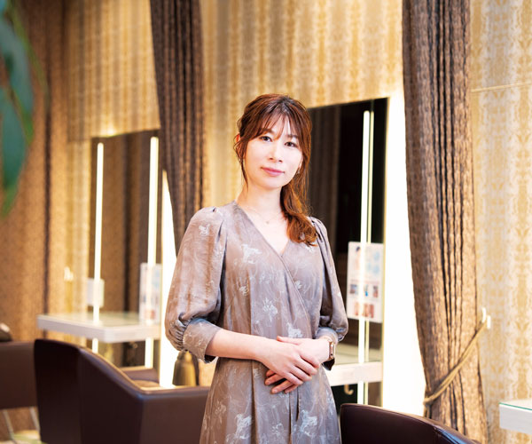 「女性の仕事師」 三留麻梨子さんの美容師人生