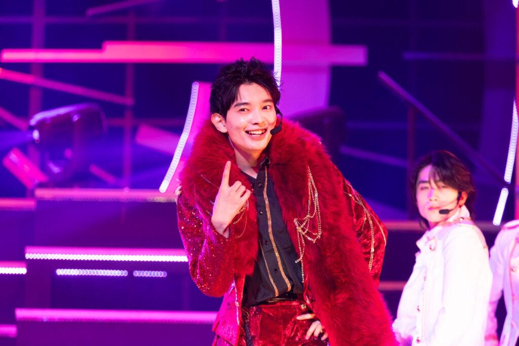 260805 THREE 0183 1024x683