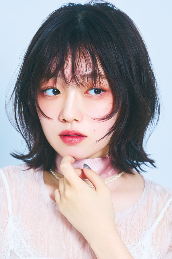 メイクと髪でムードは変わる〜Balletcore 01〜ピュアで儚げな血色メイク