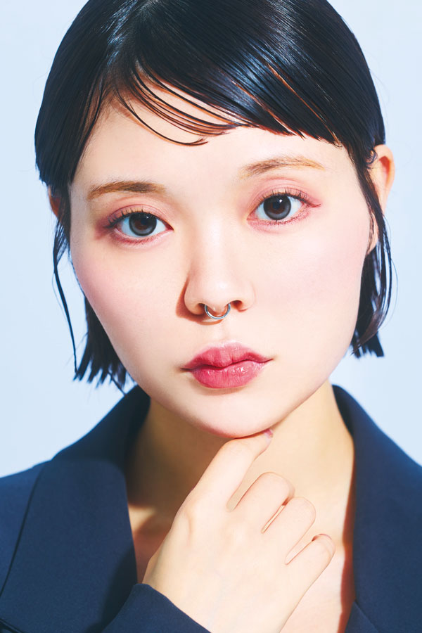 メイクと髪でムードは変わる〜Quiet Luxury 01〜大人のミニマルメイク