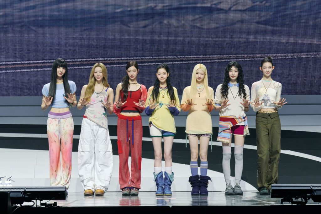 団体02 SEAH ELENA SEOYEON JIA SEOHEE SAKI YI HANI左から S 1024x683
