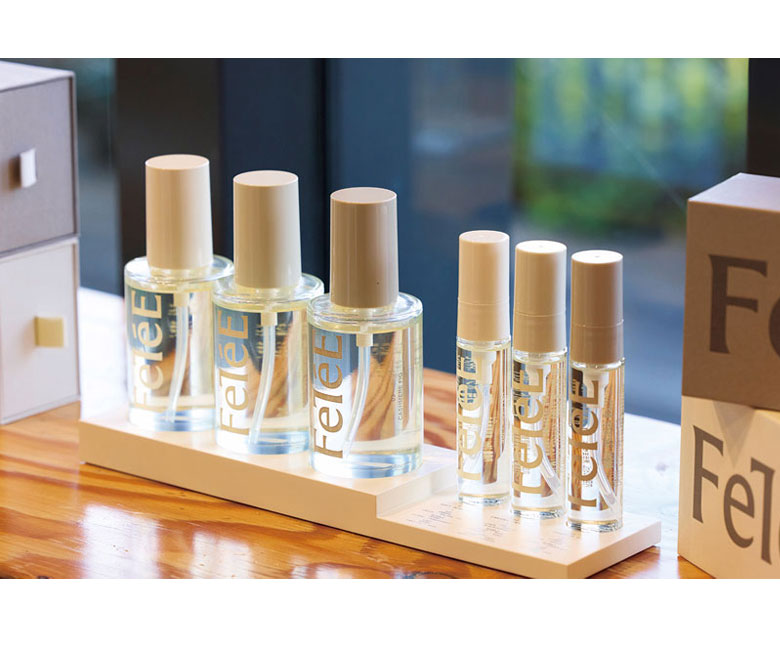 『Beauty Buzz』持ち歩いて香りを着替える、新発想のヘアオイル「FeTéE（フェテ）」3つの香りをヘアで表現した、日韓の感性が響くステージも開催