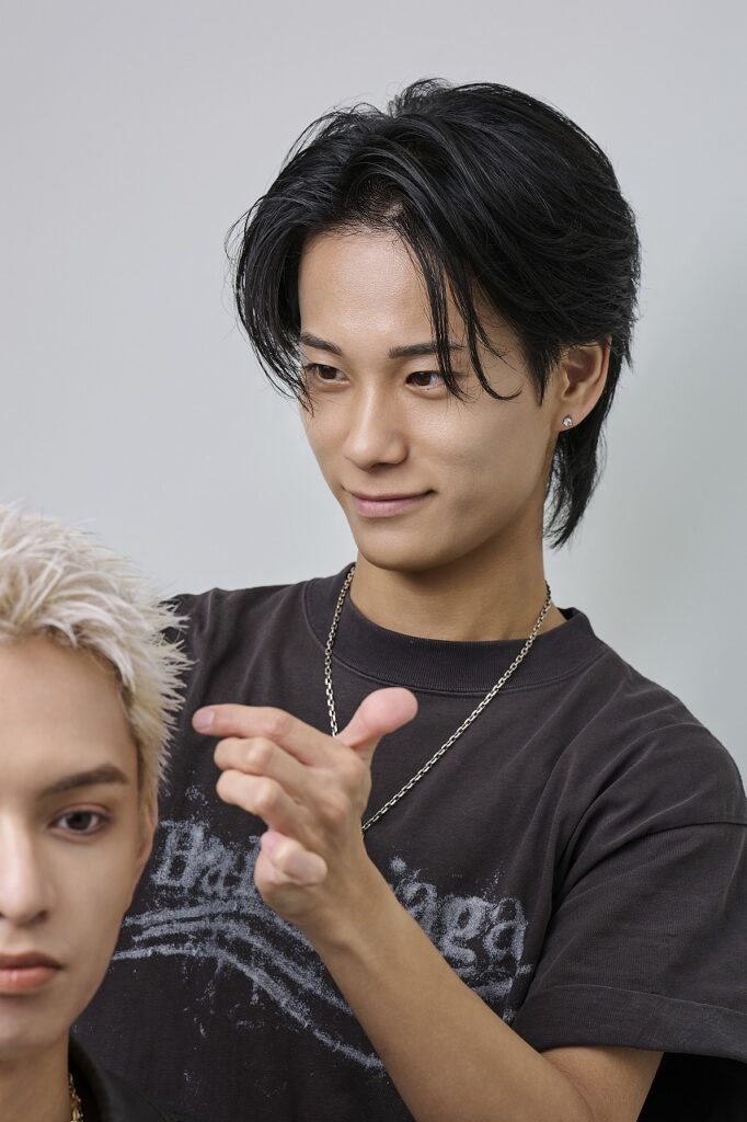 taniguchi138848 682x1024